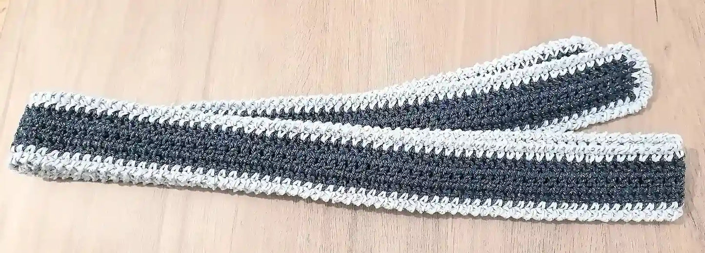 Detalle del cinturón del Kimono Constanza tejido a crochet con lana y algodón de EH NENA