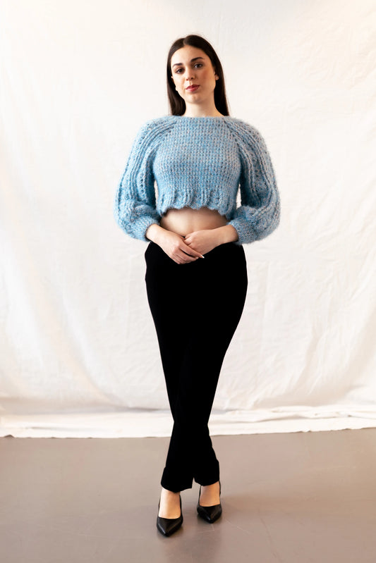 Vista cuerpo entero delantero del Jersey Nube tejido a crochet con lana