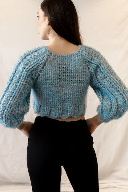 Vista cuerpo manga y espalda del Jersey Nube tejido a crochet con lana
